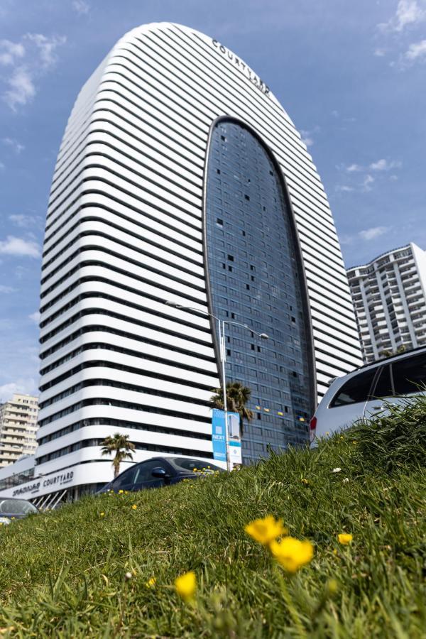 Sea Breeze In Batumi Apartment Bagian luar foto